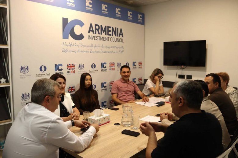 Քննարկում Ծնողական ժամի կիրառման խնդիրների վերաբերյալ